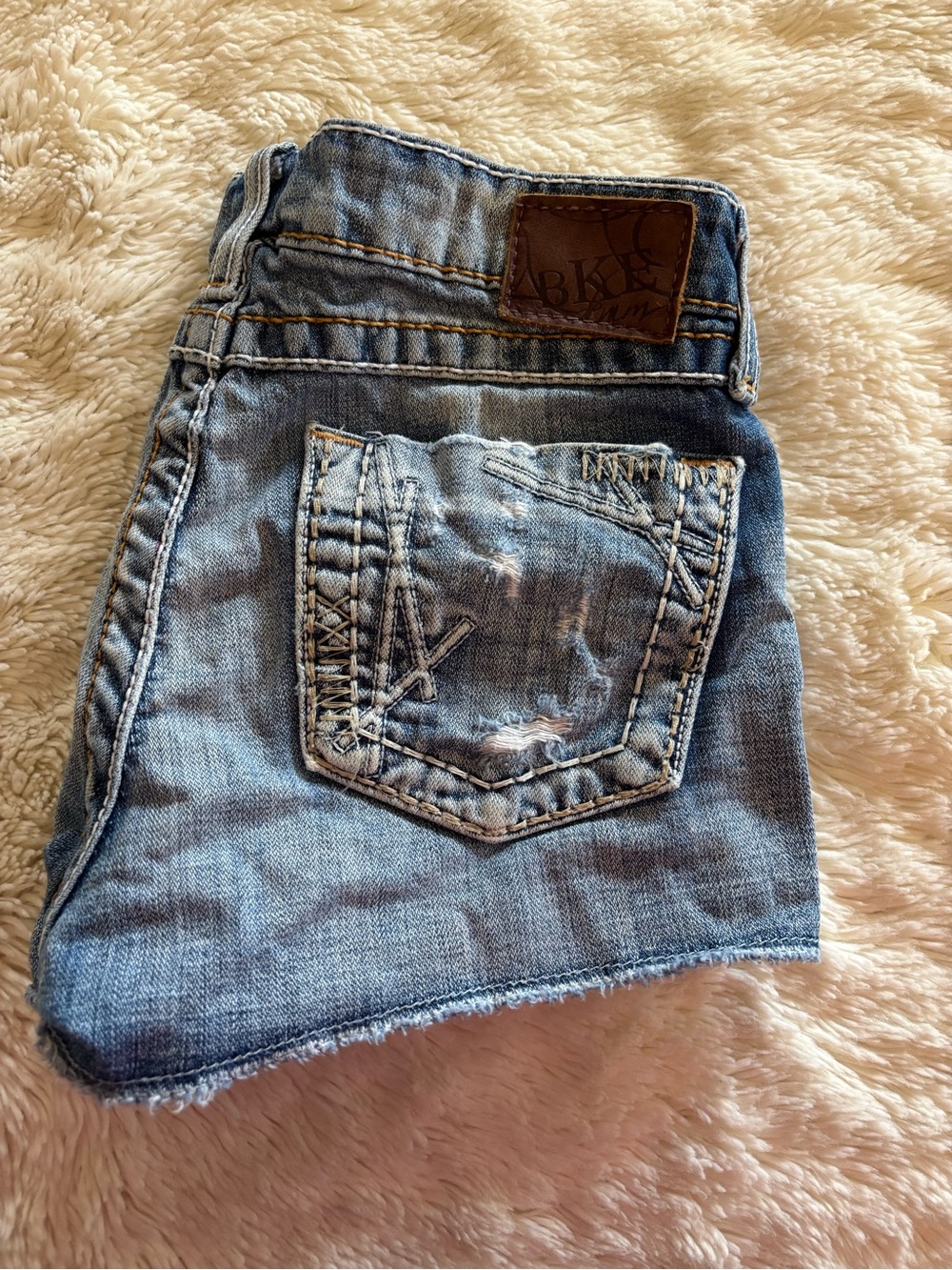 BKE Women's Distressed Denim Shorts, Sarah 26